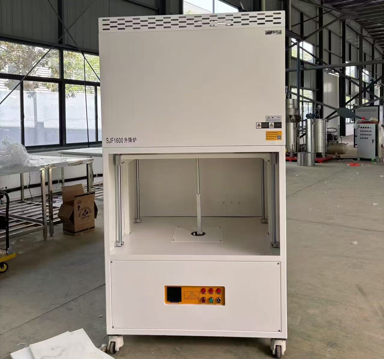 1700度升降炉发往徐州某客户